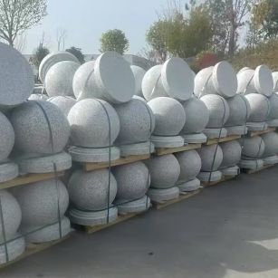 梧州 白麻花岗岩石材圆球，石球，挡车球，隔离球，景观石球，风水球等