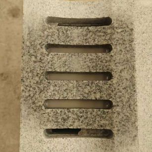 梧州 芝麻白拉丝面花岗岩U型开槽排水槽