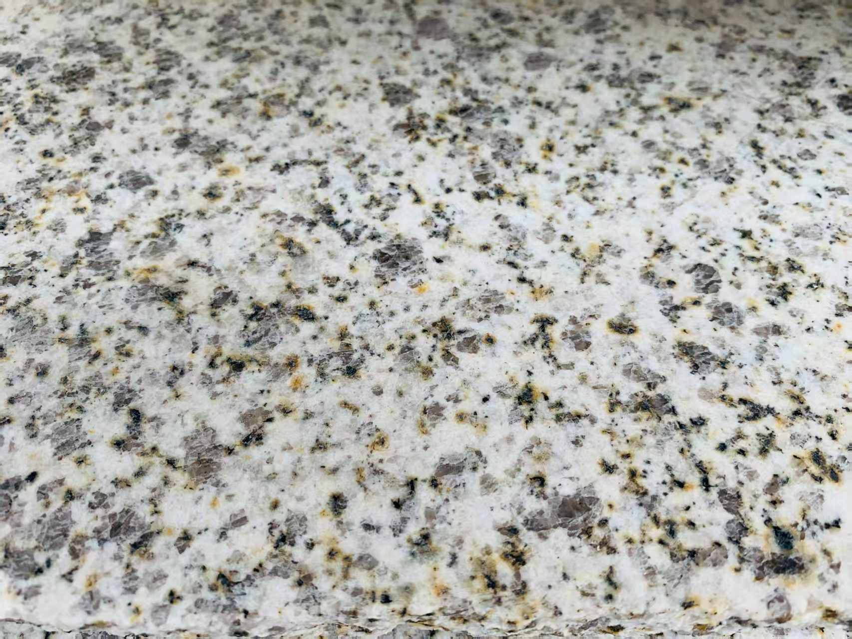 梧州 黄金麻花岗岩石材浅黄光面