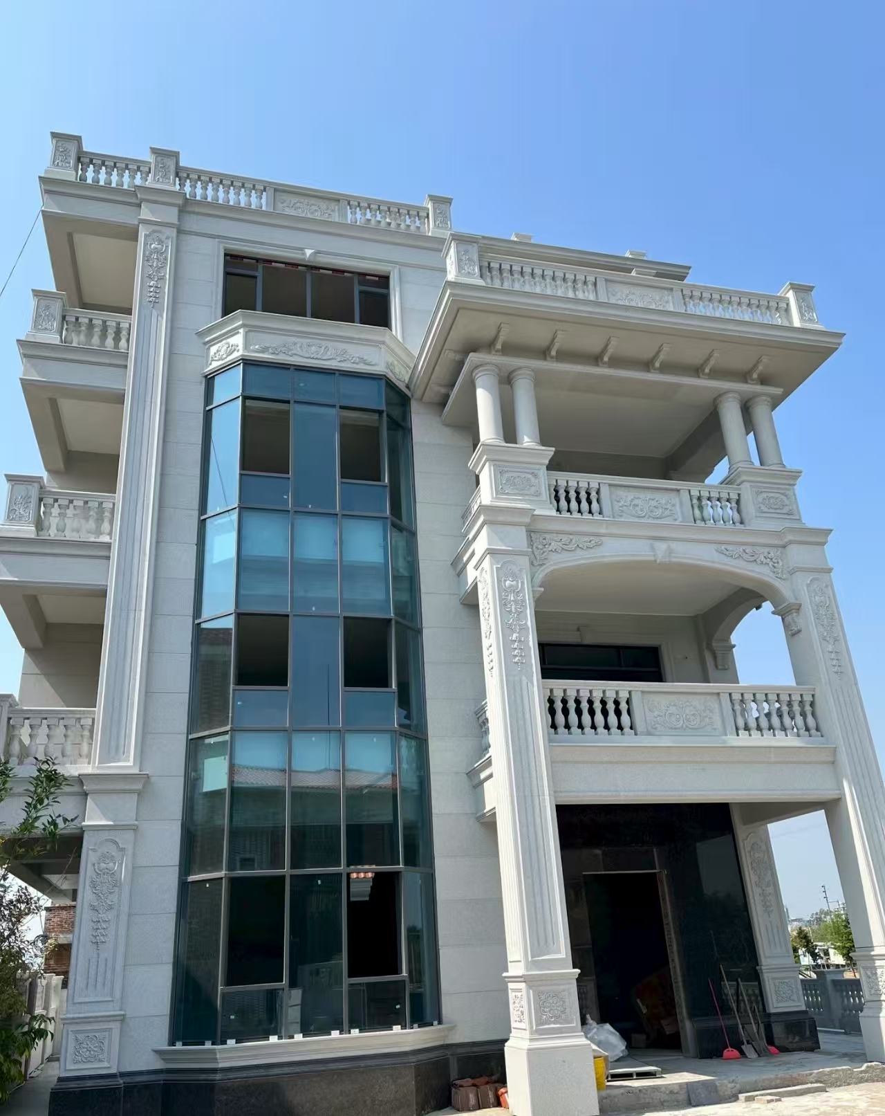 梧州 白麻花岗岩别墅外墙干挂效果展示