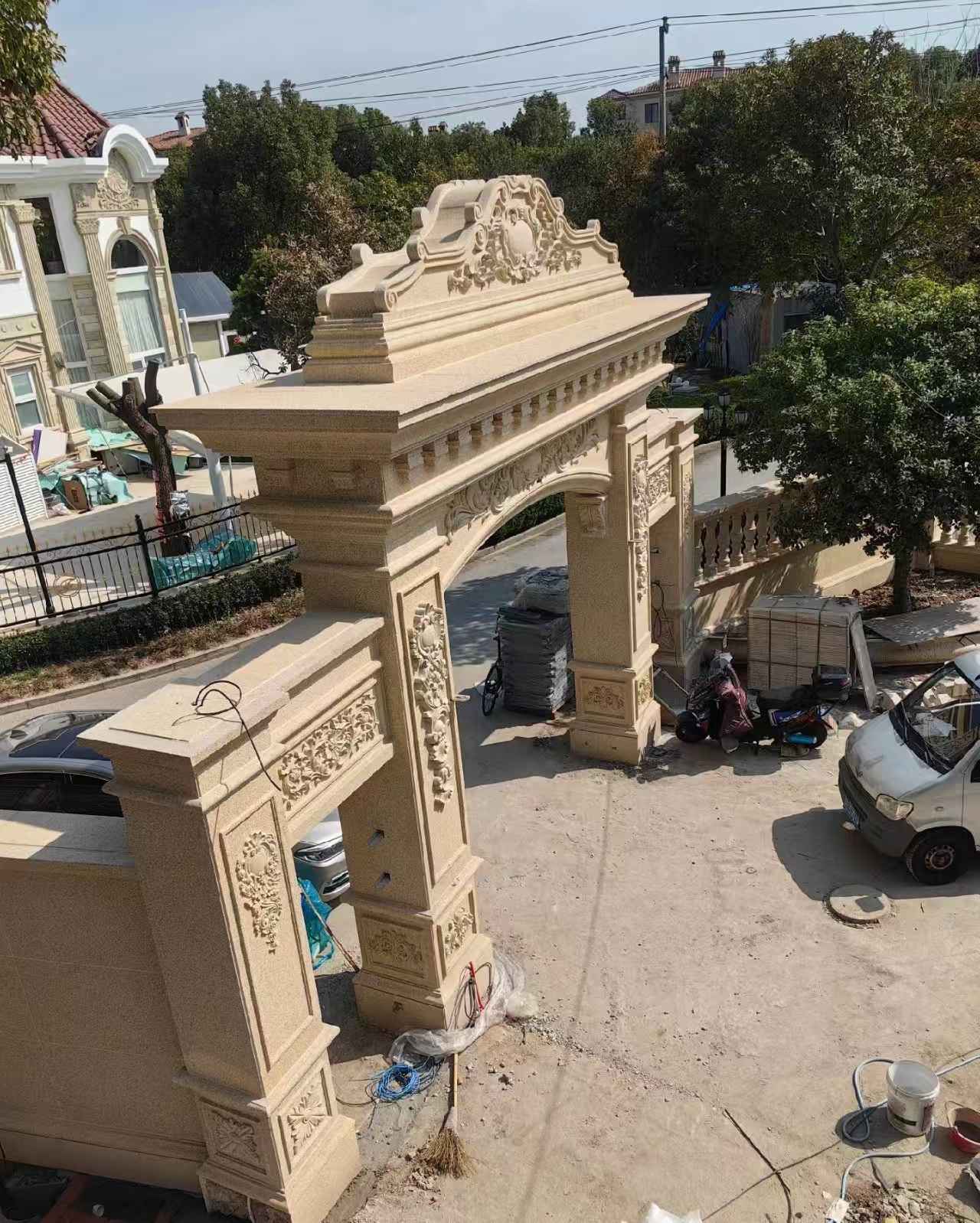 梧州 黄金麻荔枝面花岗岩别墅门楼