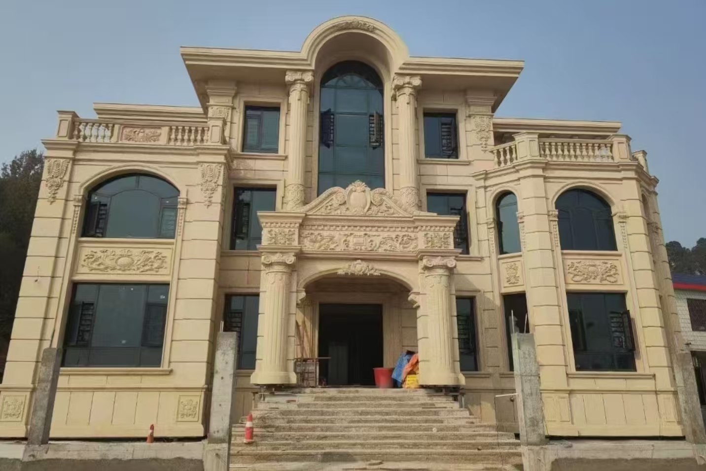 梧州 黄金麻花岗岩别墅外墙干挂