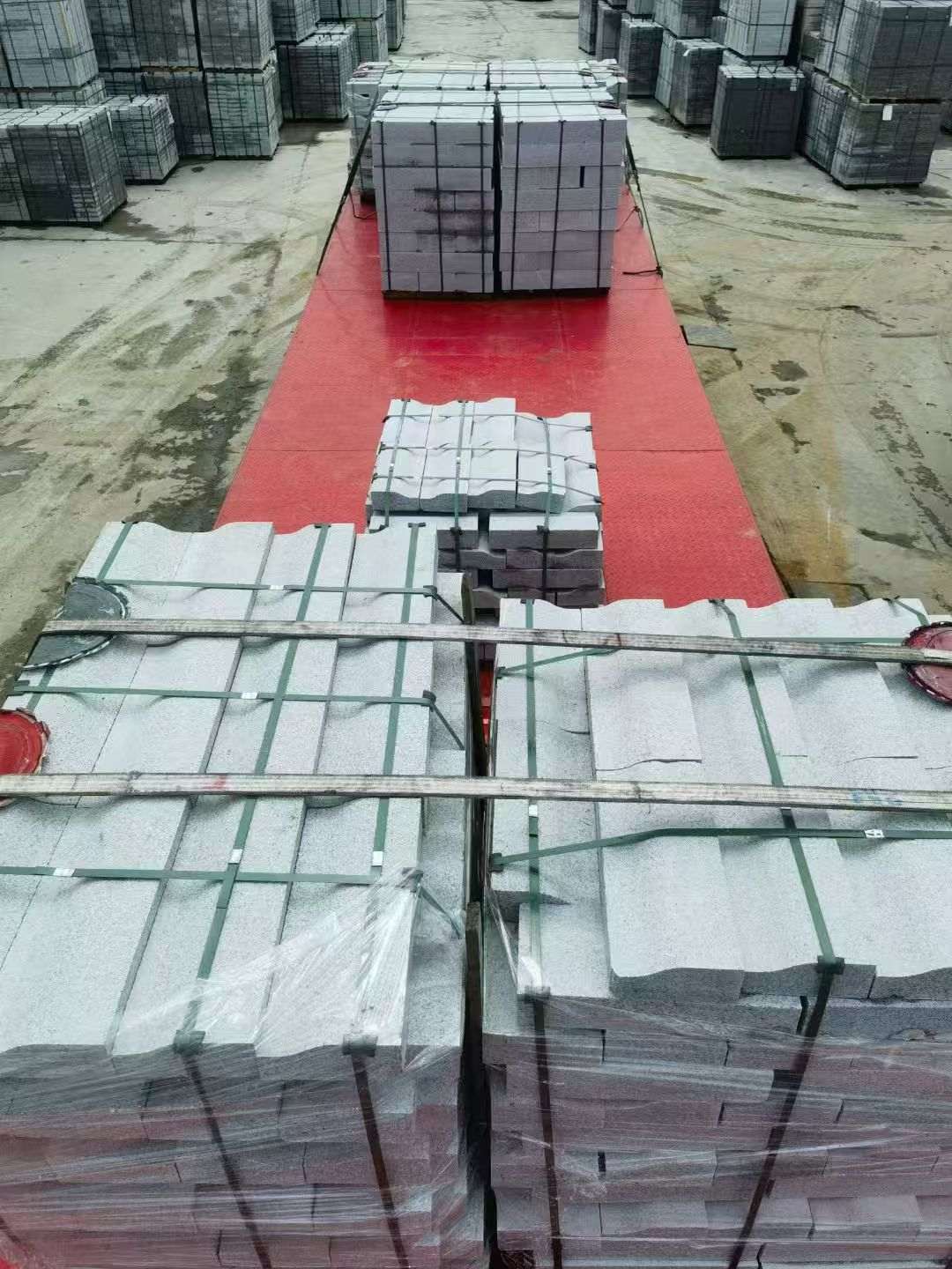 梧州 芝麻白仿形加直形路沿石出货日常