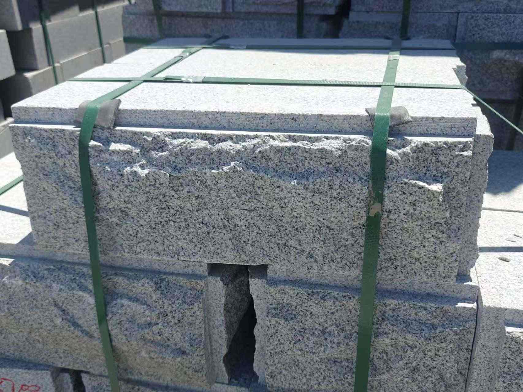 梧州 芝麻白花岗岩自然面成品