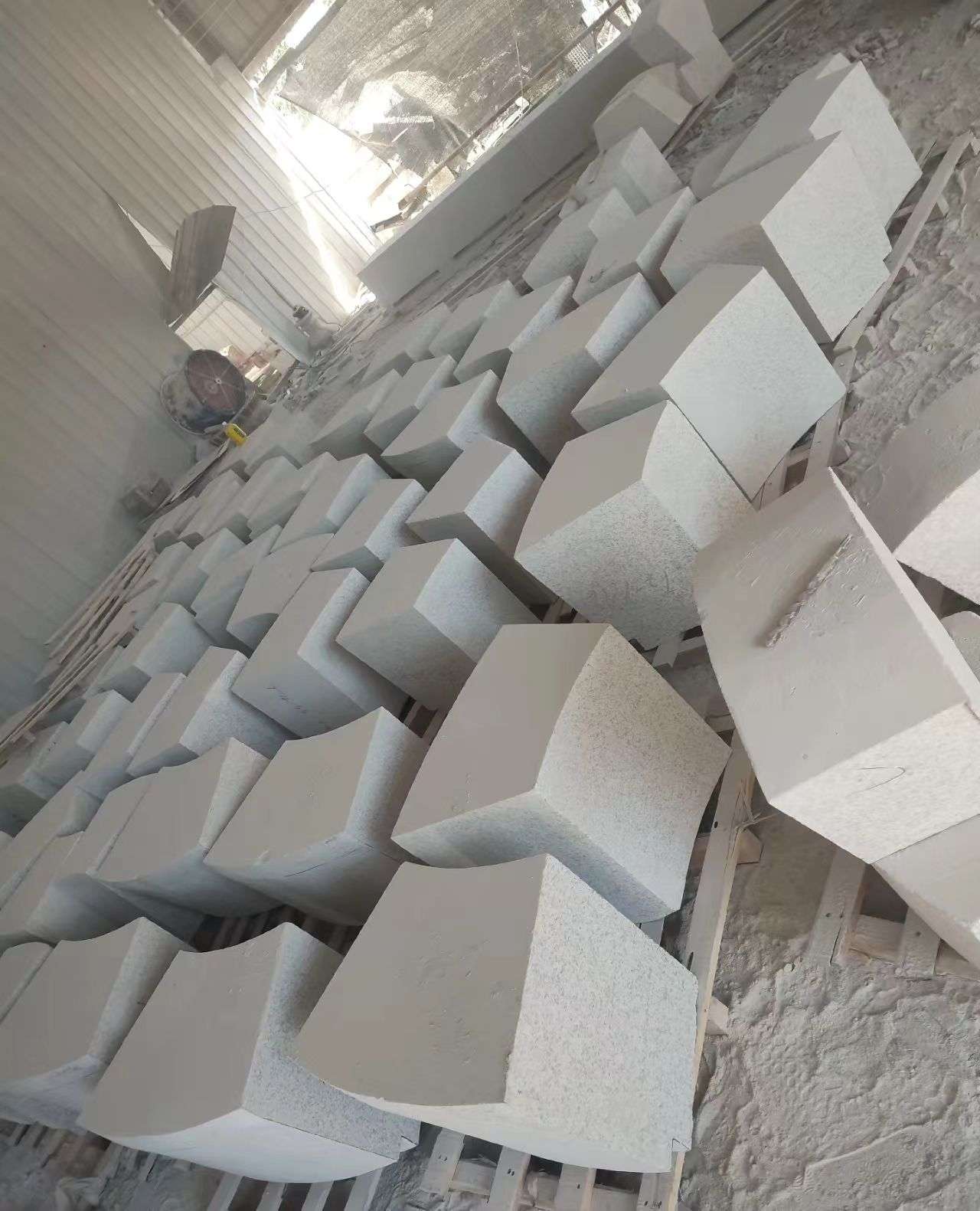 梧州 白麻花岗岩异形坐凳