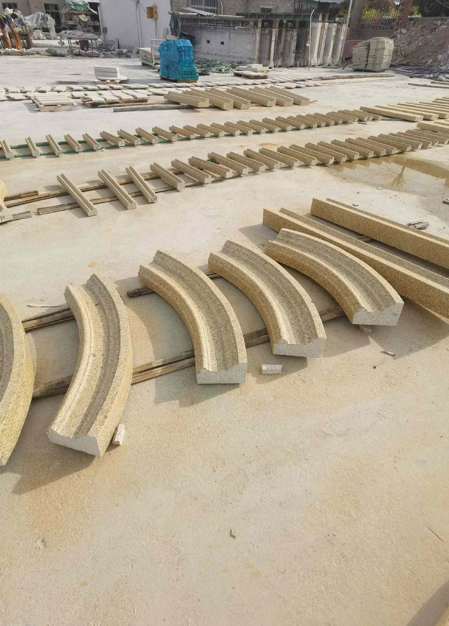 梧州 黄金麻花岗岩别墅线条